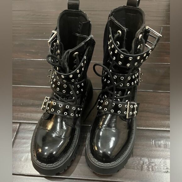 Zara boots - Picture 1 of 11